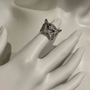 Panther fashion rhinestone cocktail ring